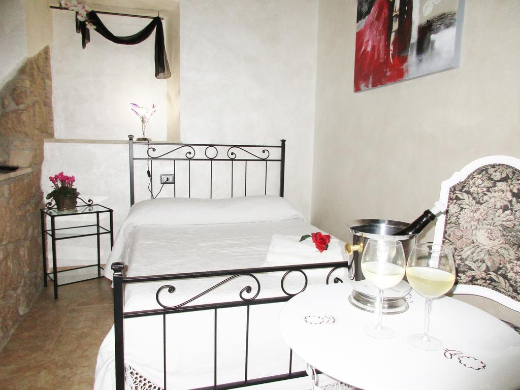 Camera Singola con Bagno Privato